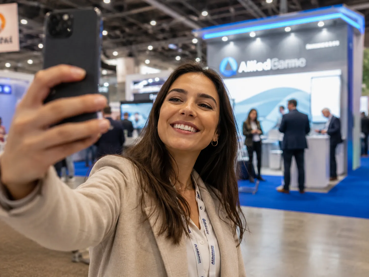 Smartphone content and short trade fair clips for social media